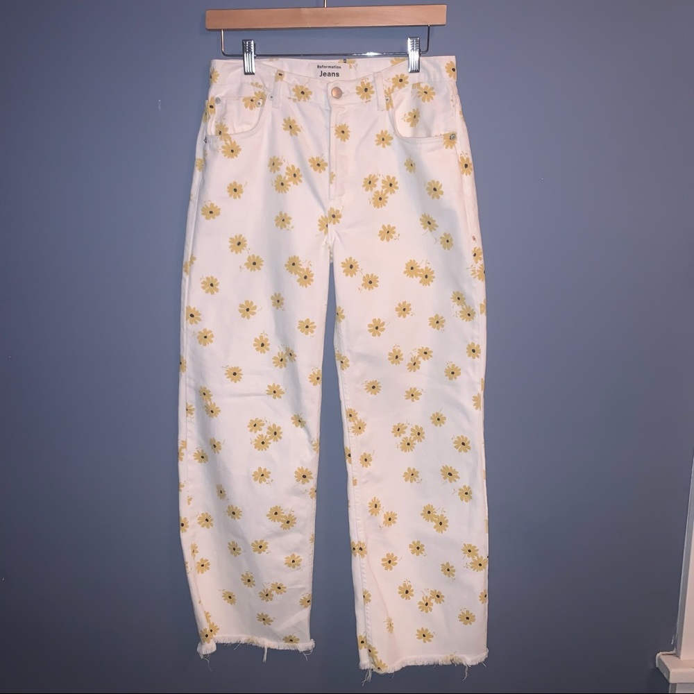 White Floral Print Women’s Jeans - Yellow Daisy Pattern